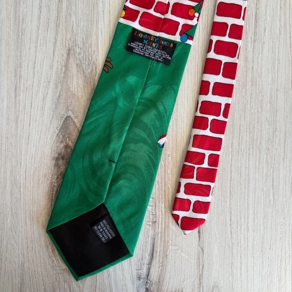 Vintage 1993 Looney Tunes Christmas Tie – Warner Bros, Taz, Bugs Bunny, Tweety,